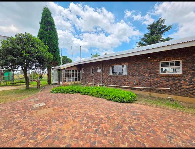 FARM FOR SALE IN NELSONIA